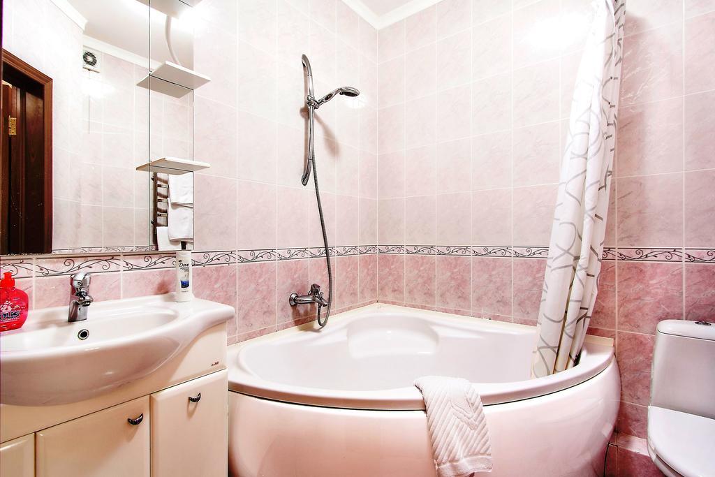 Apartment In Complex Korona On Knyazhyi Zaton 21 Kiev Habitación foto